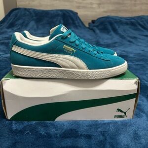 Suede Puma Classic
Size 10